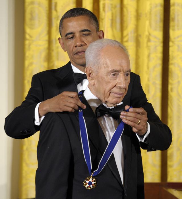 Svetski zvaniènici odaju poèast preminulom Peresu