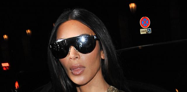 Lepotica sve šokirala: Dobro, da li je moguće da se ovako obukla? (VIDEO)