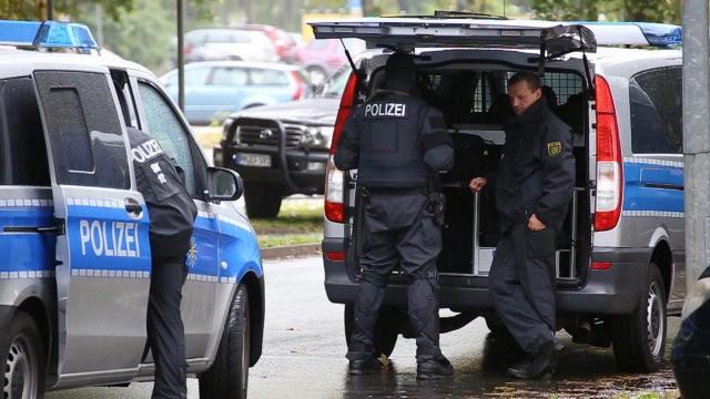 Racije širom Nemačke, policija upala i u izbeglički centar