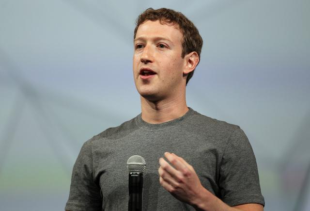 Facebook: Otpušten urednik vesti, algoritmi otkrili lažan sadržaj
