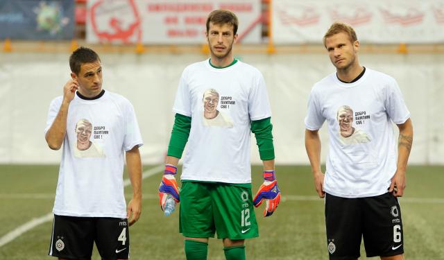 Crno-beli u majicama sa likom ubijenog Stankovića
