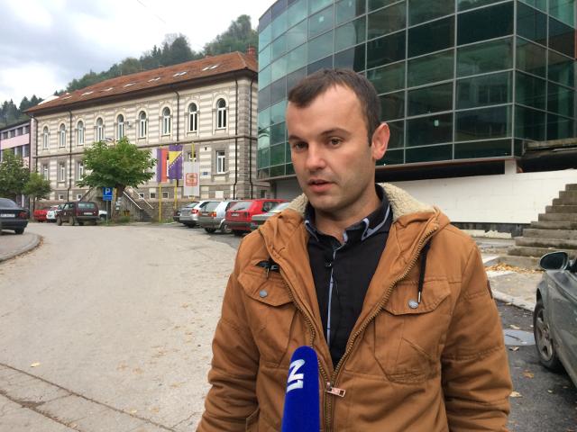 Commission: Serb candidate has won Srebrenica elections