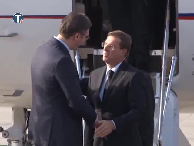 Cerar stigao u Beograd, dočekao ga Vučić / VIDEO