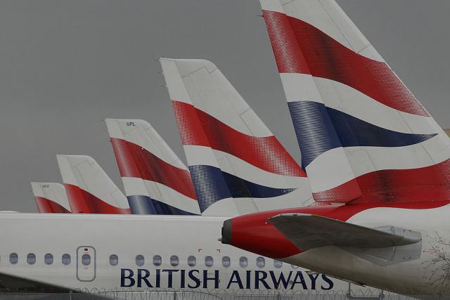 Avion "Britiš ervejza" prinudno sleteo, 25 osoba u bolnici