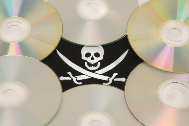 Baka optužena da je piratizovala video igre