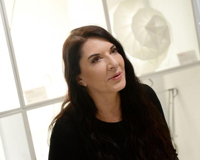 Šta je zajednièko za Marinu Abramoviæ, satanizam i Hilari Klinton