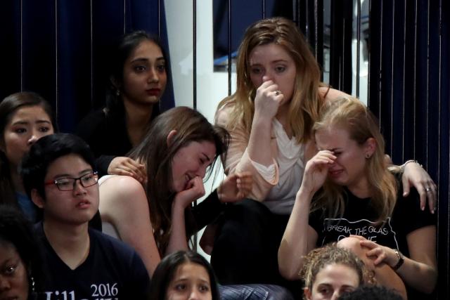 Kod Hilari suze, kod Trampa veselje / FOTO