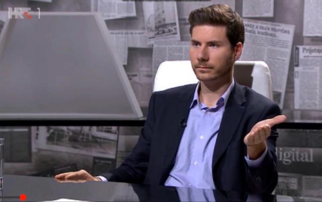 Pernar: Evo zašto Badnjak sa SPC, a ne katoličkom crkvom