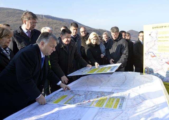 Vucic, Orban tour Corridor 10's eastern branch