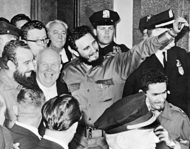 Položena urna sa pepelom Fidela Kastra