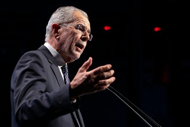 Ko je Aleksander van der Belen, novi predsednik Austrije