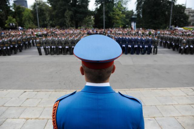 Ko u Srbiji hoće obavezni vojni rok