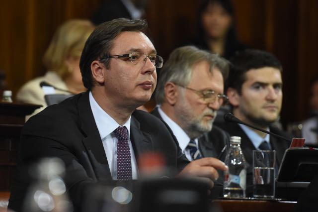 Vučić: Zvali me stranci da podržim kandidata DOS
