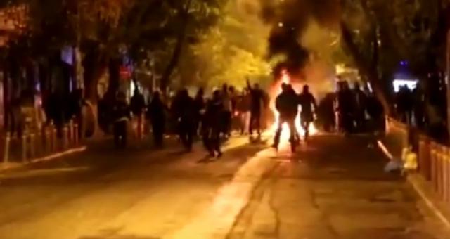Atina: Žestoki sukobi demonstranata i policije / VIDEO