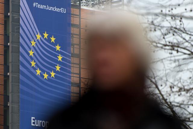 Pozovi +383 pa otvori poglavlja