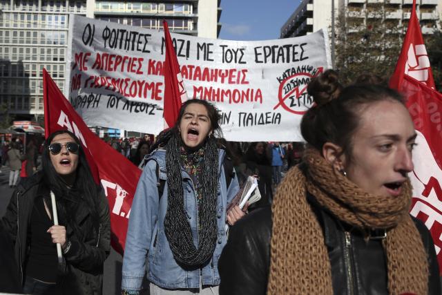 Grčka grmi: Hiljade na ulicama FOTO