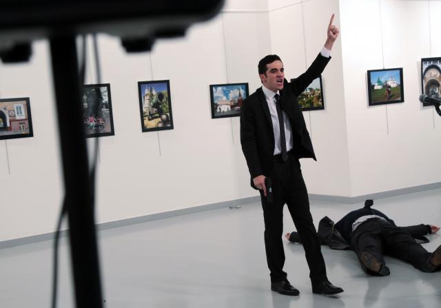 Ispovest fotografa koji je prvi javio o atentatu u Ankari