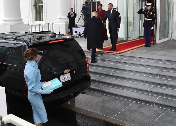Šta je to Melanija Tramp poklonila Mišel Obami?