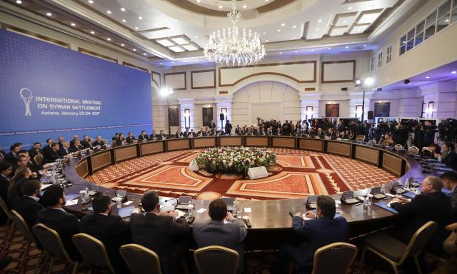 Istorija ili ništa: Sastanak u Astani, svi za istim stolom