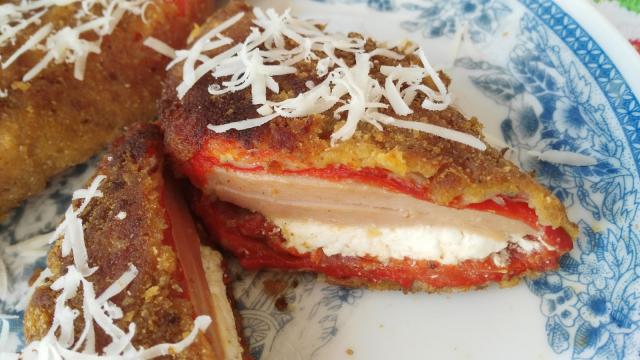 Pravo iz bakine kuhinje: Pohovane paprike punjene sirom