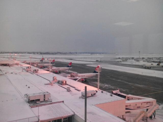 Po snegu mogu da sleću samo stariji avioni