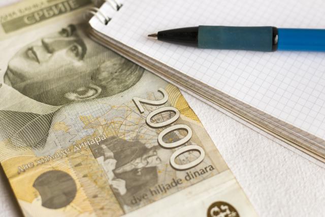 Dinar zadržava vrednost, kurs 123,945