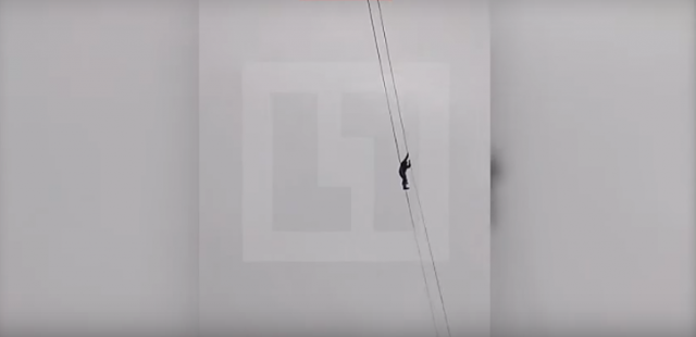 Hodao na žici, pao sa 30 metara i poginuo VIDEO