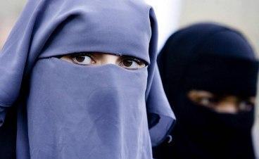 Austria to ban Muslim veil in public places