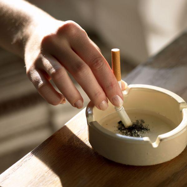 Svi rizici pušenja po žene: Šta se desi organizmu kada ostavite cigarete?