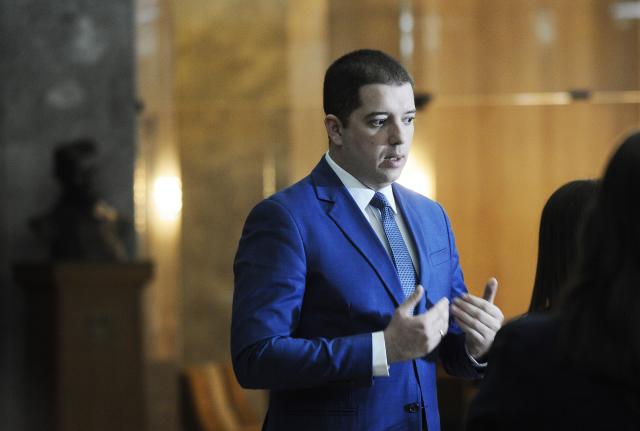 Đurić: Poštujem odluku Srpske da se vrati u parlament