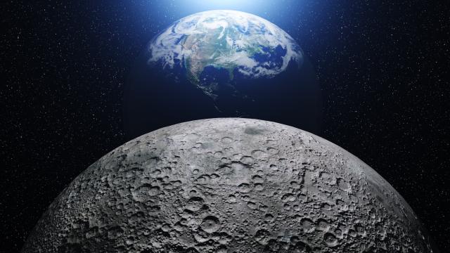 Mesec će u jednom trenutku udariti u Zemlju