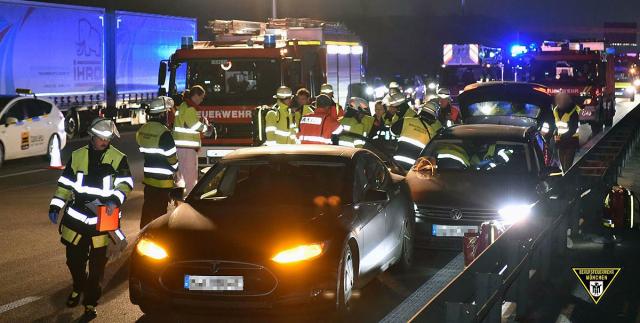 Teslom zaustavio auto čiji je vozač doživeo infarkt