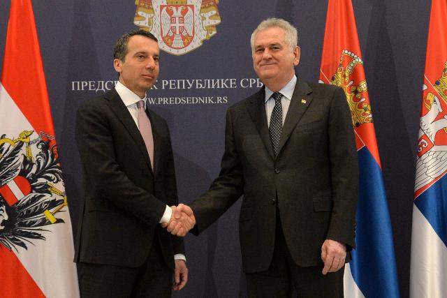 Nikolic talks about Pristina and migrants; mum on elections