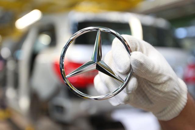 Mercedes lansira neviðen kamion, pretièe rivala