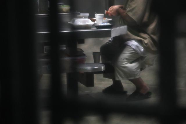 Zatvorenik iz Gvantanama: U Srbiji se osećam kao u zatvoru