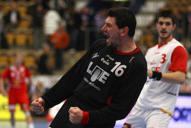 Povlaèi se legendarni Arpad Šterbik