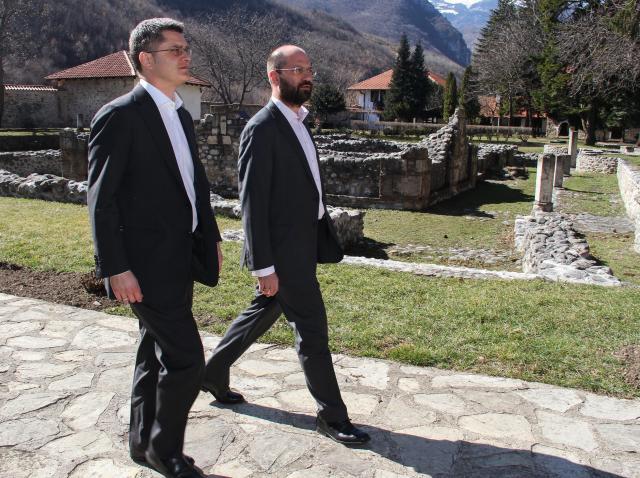 Jeremic visits Kosovo as part of his presidential campaign
