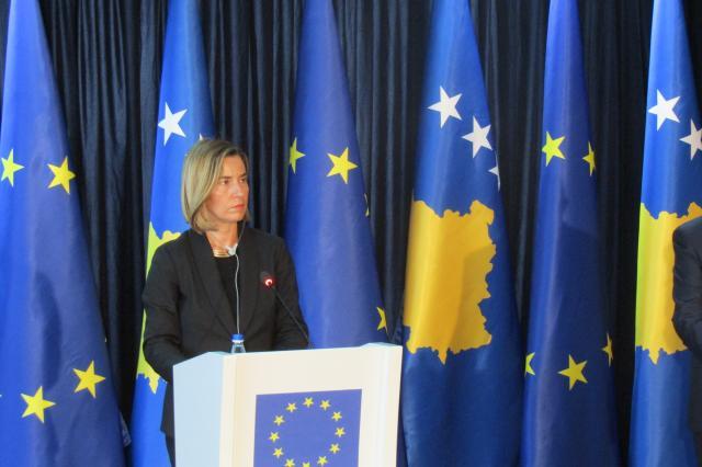 EU foreign policy chief to Macedonians: Don't play with fire