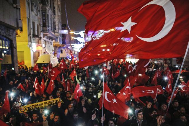 Ministarka proterana, Turci prete "najgrubljim odgovorom"
