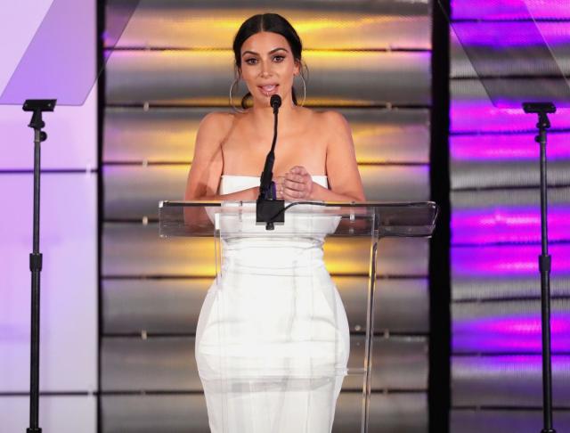 Verovali ili ne, ovoliko košta jedan plaæen post na Instagramu Kim Kardašijan