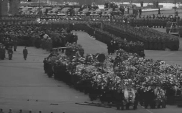 Milioni na trgu: Ovako je izgledala Staljinova sahrana