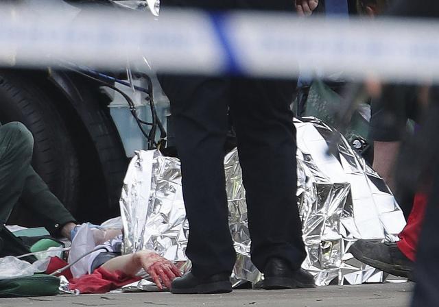 4 killed in "international terrorism-inspired" London attack