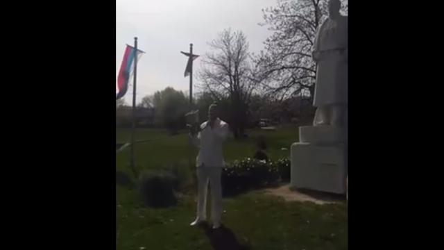 Kreæe karavan, Beli kod Crnog Ðorða: Odabrali me, kao tebe