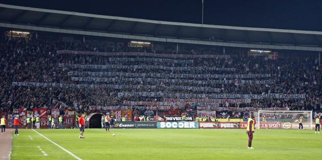 "Delije" protiv "selfi" navijaèa (FOTO)