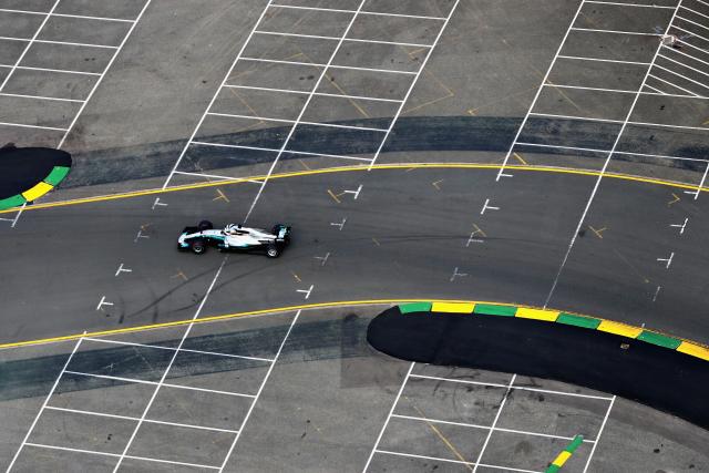 F1: Hamiltonu prvi pol u novoj sezoni