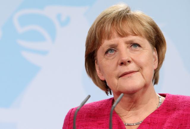 Uspeh miljenice Angele Merkel i ''davljenje'' Šulca