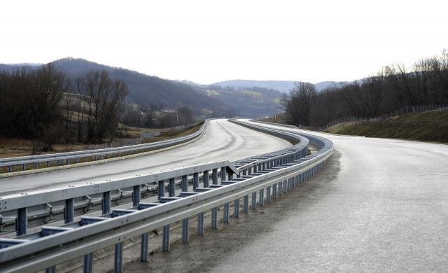 "Na Drini most i granica, a autoput BG- Sarajevo"