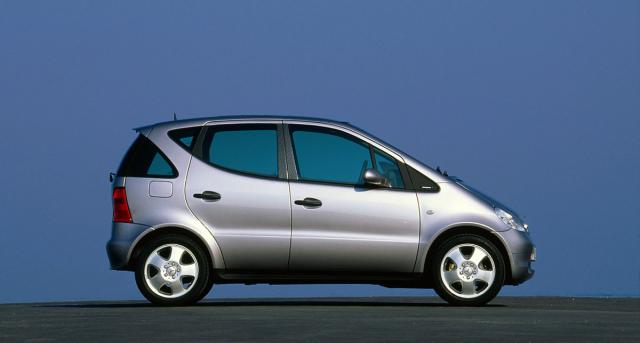 Dvadeset godina Mercedesa A klase / FOTO