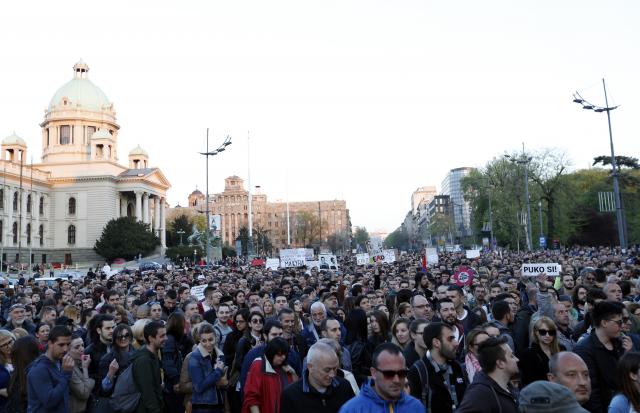 Vučić: Zašto da dovodim 50.000 ili 100.000 na protest?