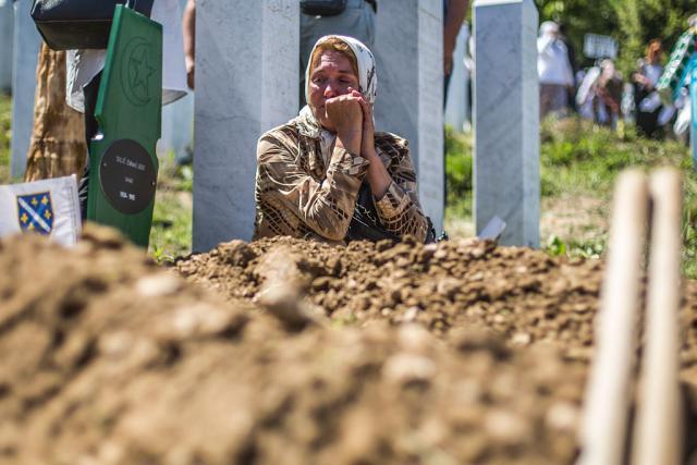Srebrenica mayor disagrees that genocide happened there